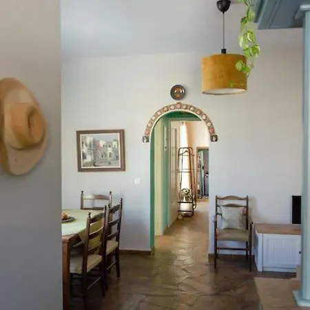 M͟͞a͟͞t͟͞a͟͞t͟͞h͟͞i͟͞a͟͞ Tinos Triandáros