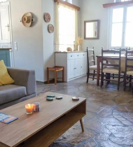 M͟͞a͟͞t͟͞a͟͞t͟͞h͟͞i͟͞a͟͞ Tinos Feriehus