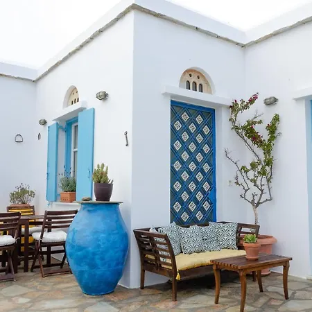 M͟͞a͟͞t͟͞a͟͞t͟͞h͟͞i͟͞a͟͞ Tinos *